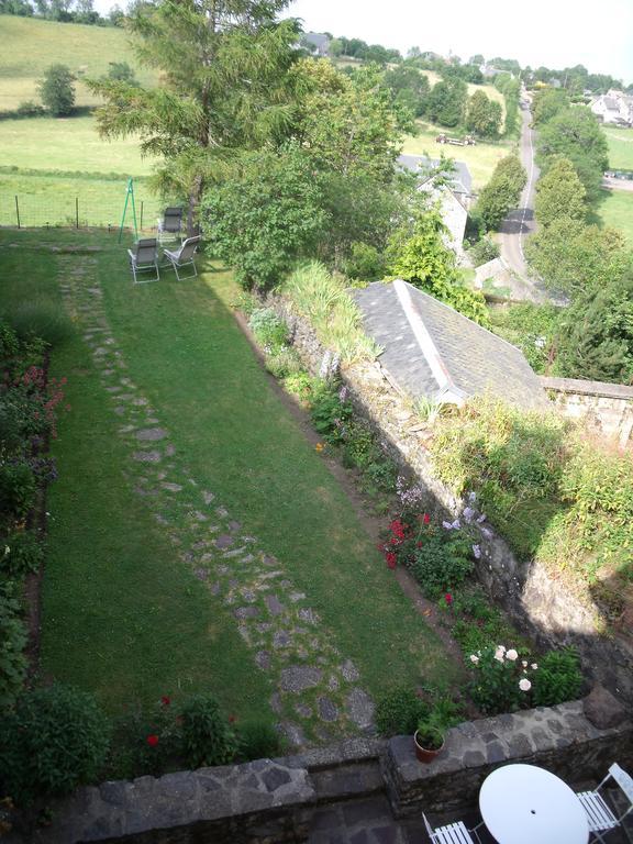 Chambre D'Hotes La Maison De Barrouze Bed & Breakfast Salers Exterior photo